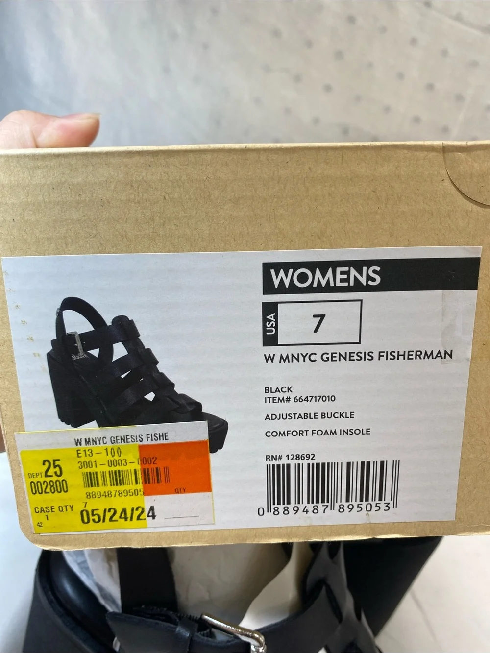 Madden NYC Genesis Fisherman Black Strappy Lug Heel Sandals Size 7
